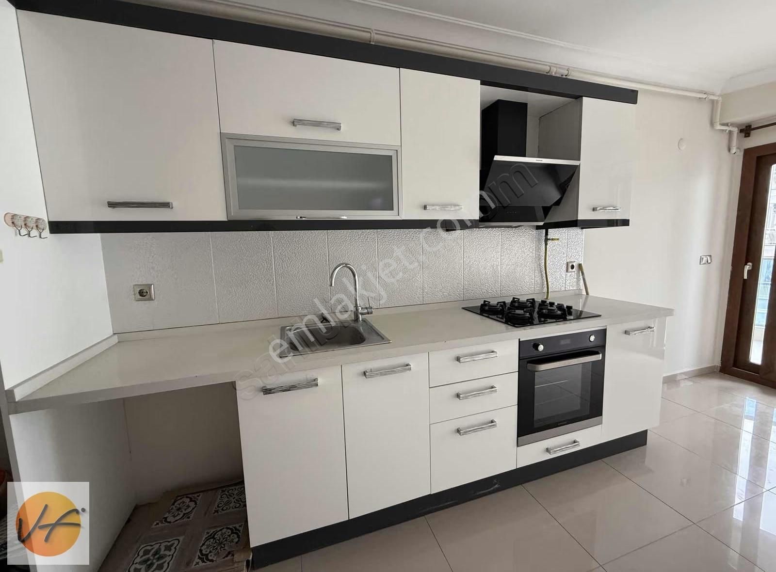 Karşıyaka Anadolu Caddesi Yeni Binada Geniş 3+1 Kiralık Daire - Görsel 3