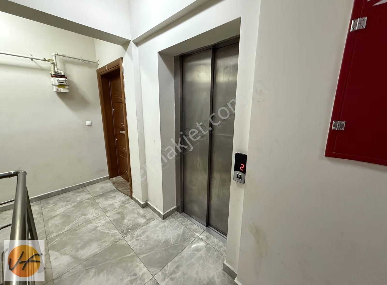 Karşıyaka Anadolu Caddesi Yeni Binada Geniş 3+1 Kiralık Daire - Görsel 28