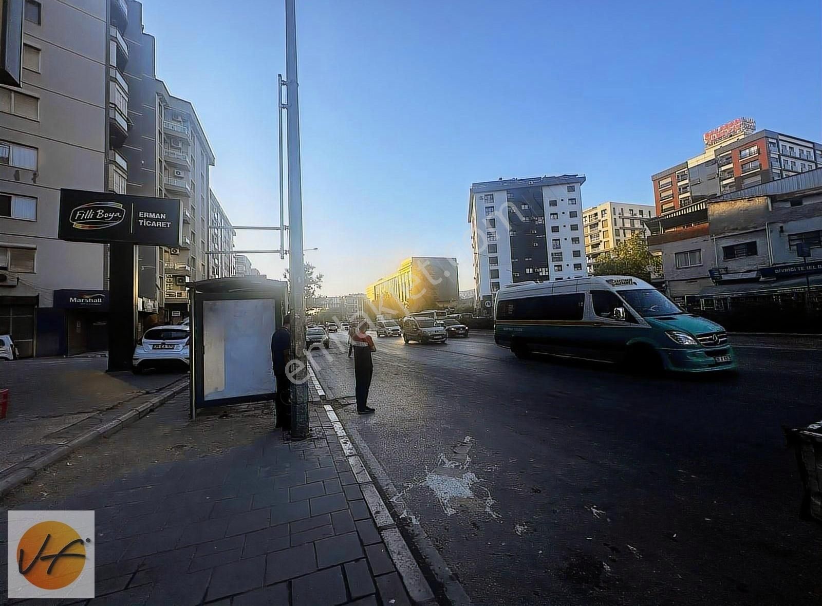 Karşıyaka Anadolu Caddesi Üzeri Otoparklı 3+1 Satılık Daire - Görsel 10