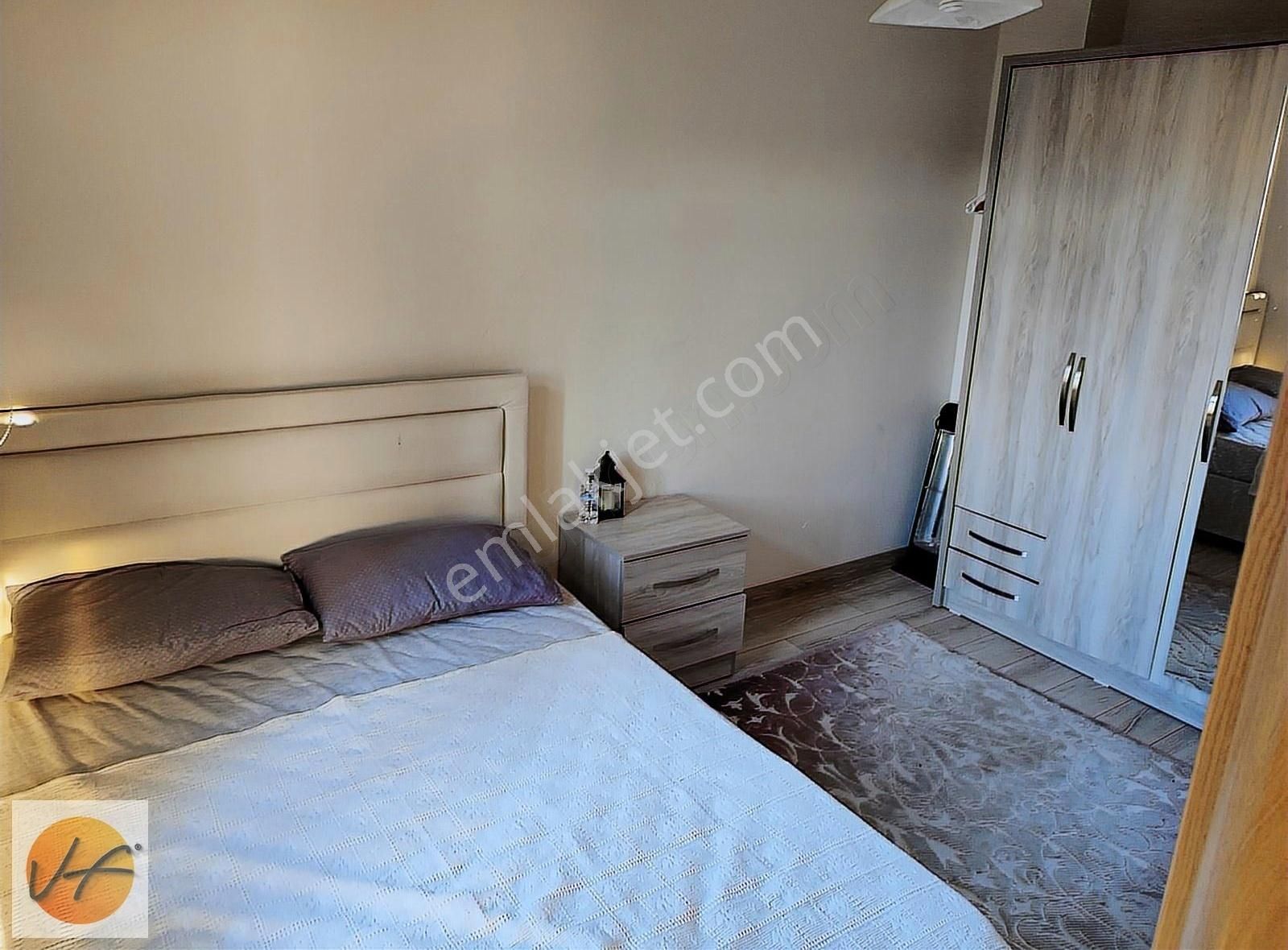 Yeni Foça Merkezde Denize 80m Mesafede 6+1 Triplex Satılık Villa - Görsel 32