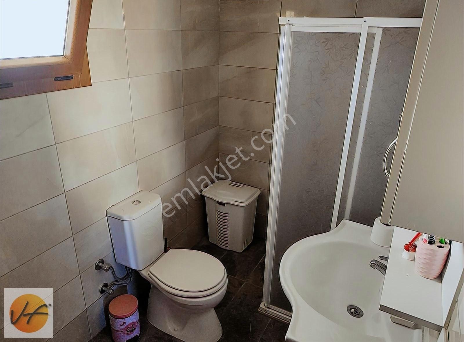 Yeni Foça Merkezde Denize 80m Mesafede 6+1 Triplex Satılık Villa - Görsel 34