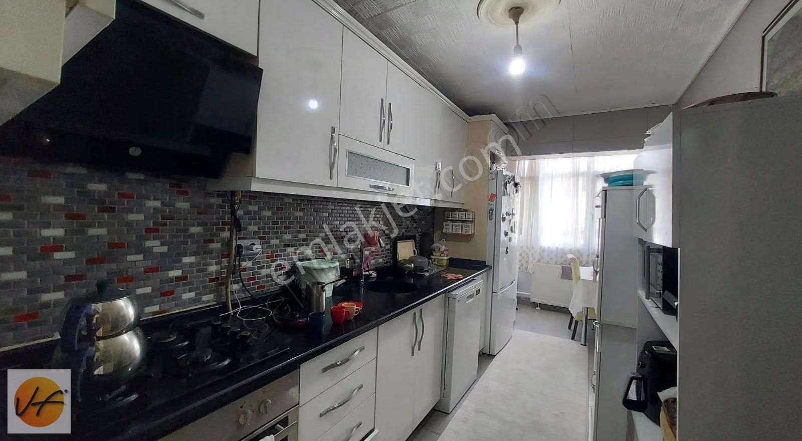 Mithatpaşa Mahallesinde 3+1 Deniz Manzaralı Bakımlı Daire - Görsel 26
