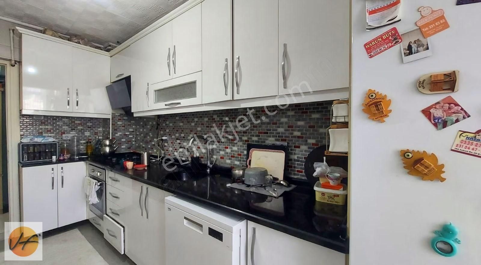 Mithatpaşa Mahallesinde 3+1 Deniz Manzaralı Bakımlı Daire - Görsel 13