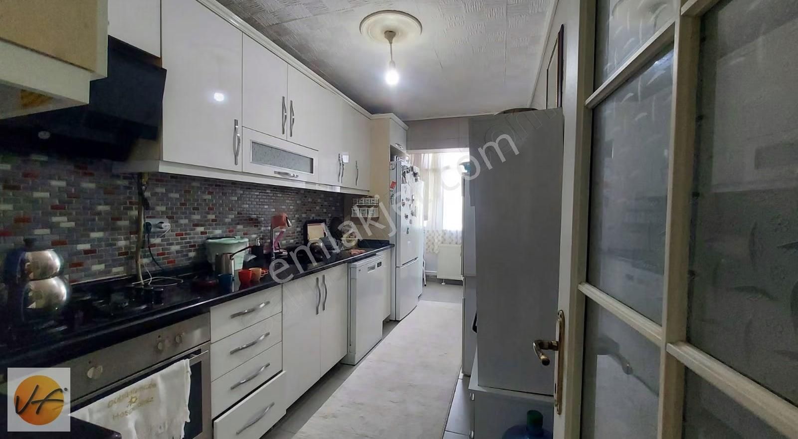 Mithatpaşa Mahallesinde 3+1 Deniz Manzaralı Bakımlı Daire - Görsel 17