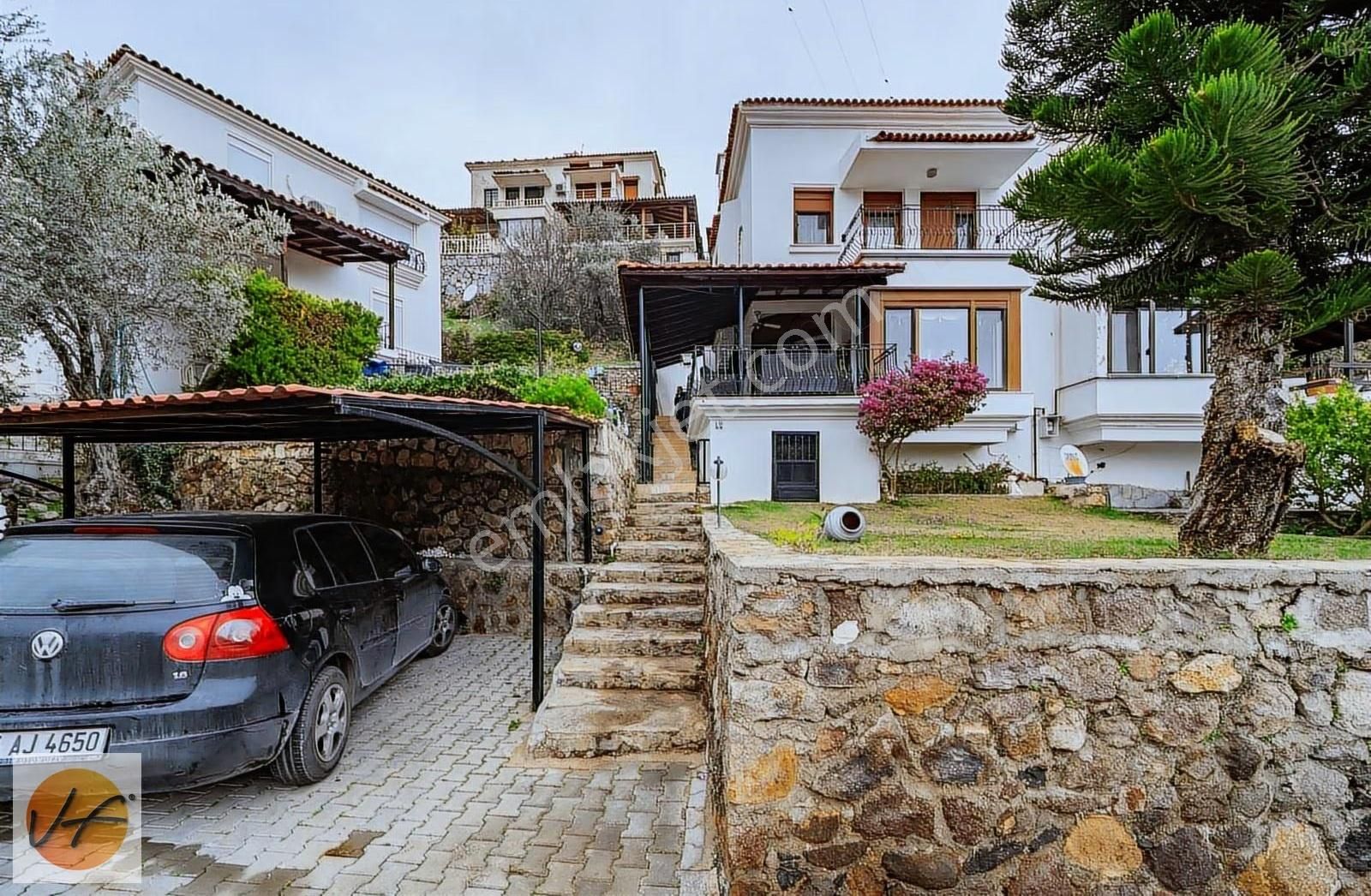 Urla İskele Yelkenkaya Sitesi'nde Satıklık 3+1 Özel Villa - Görsel 23