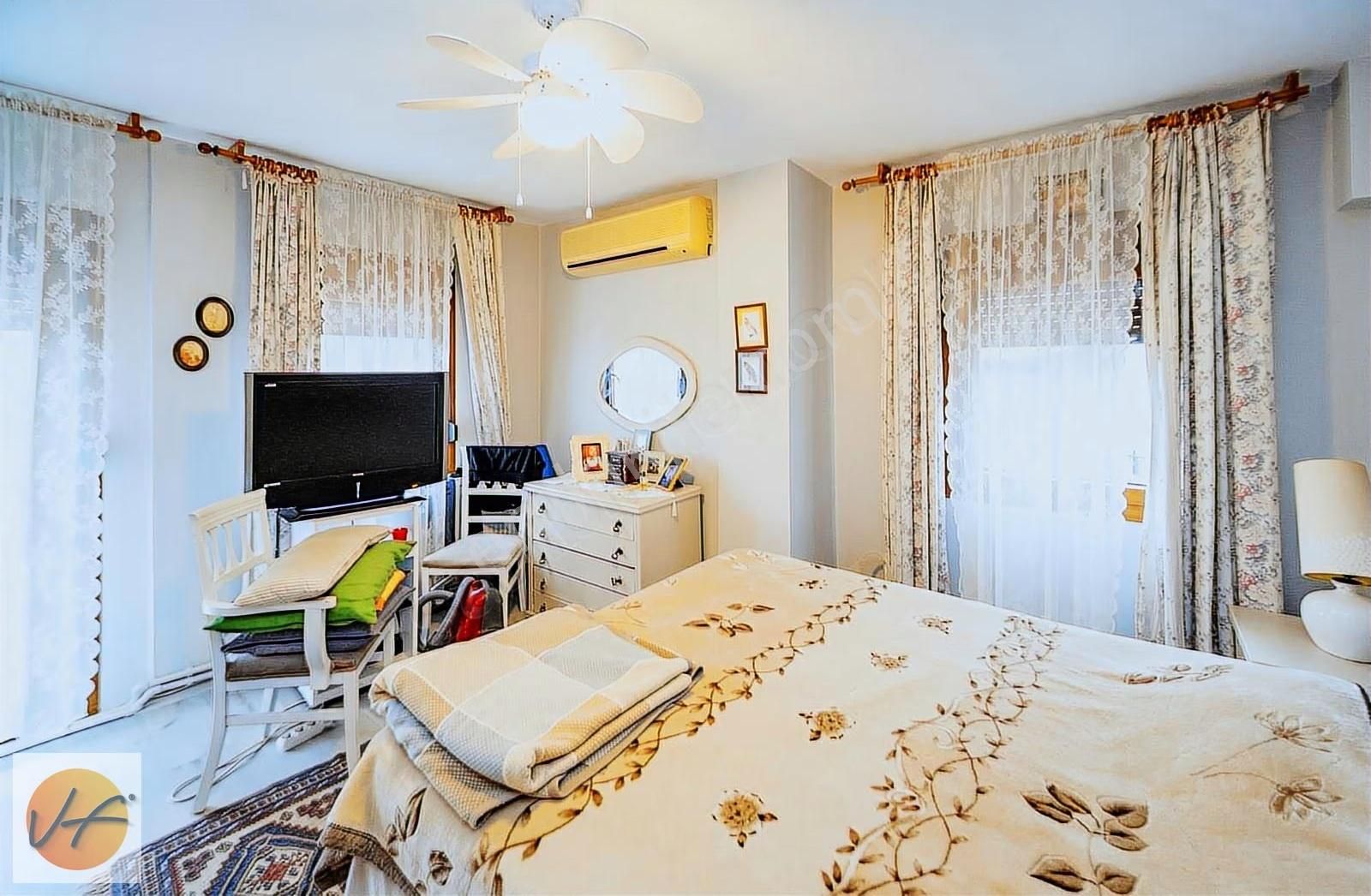 Urla İskele Yelkenkaya Sitesi'nde Satıklık 3+1 Özel Villa - Görsel 19