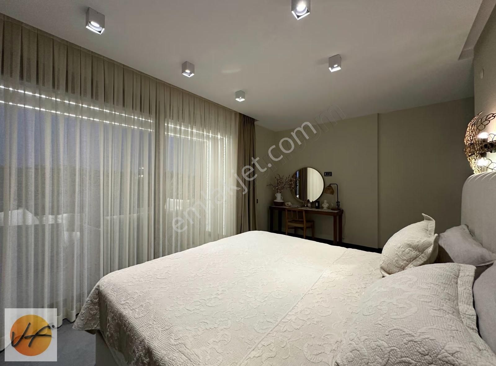 Çeşme Dalyanda Müstakil Havuzlu Satılık 4+1 Villa - Görsel 18