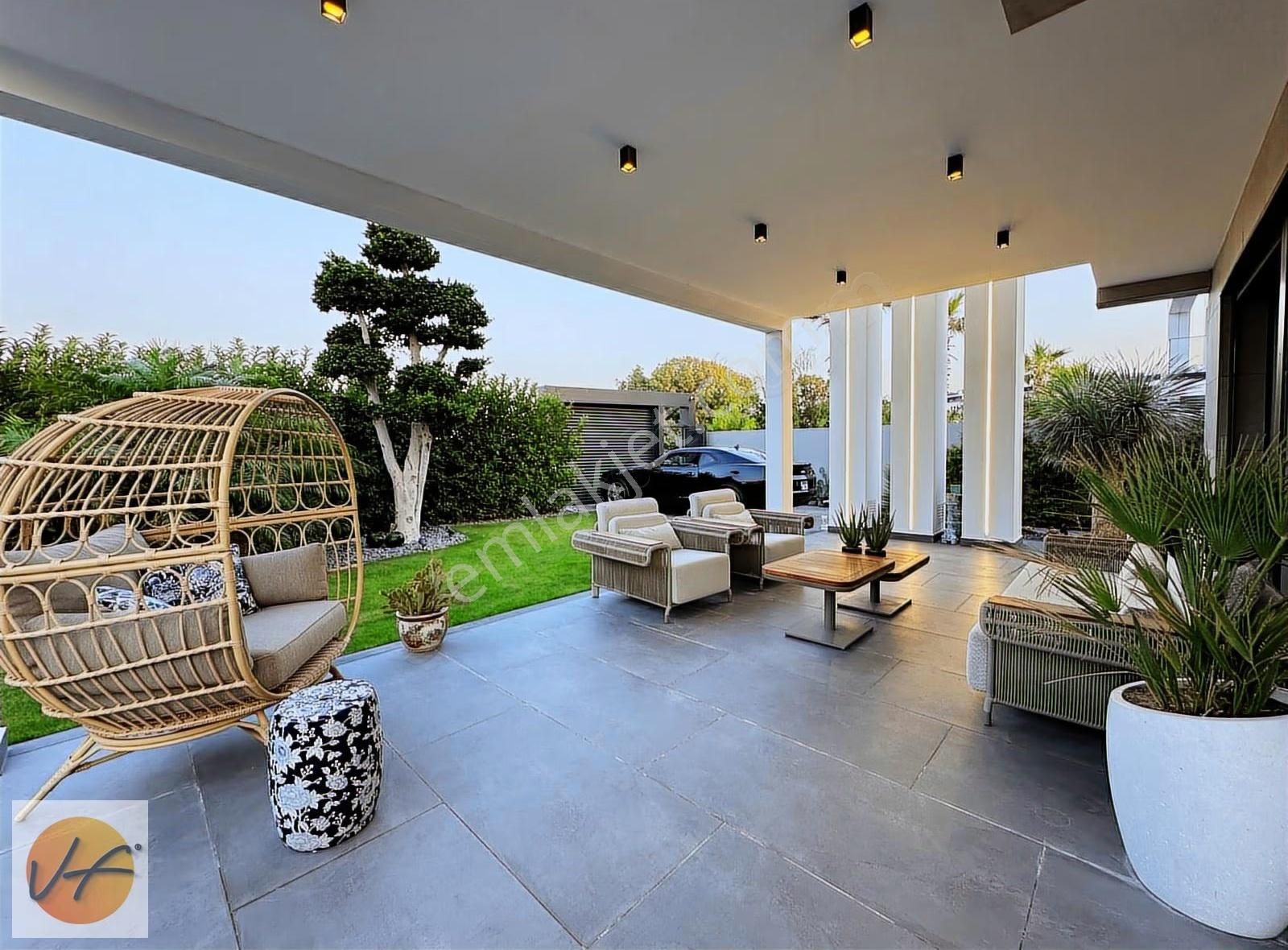 Çeşme Dalyanda Müstakil Havuzlu Satılık 4+1 Villa - Görsel 28