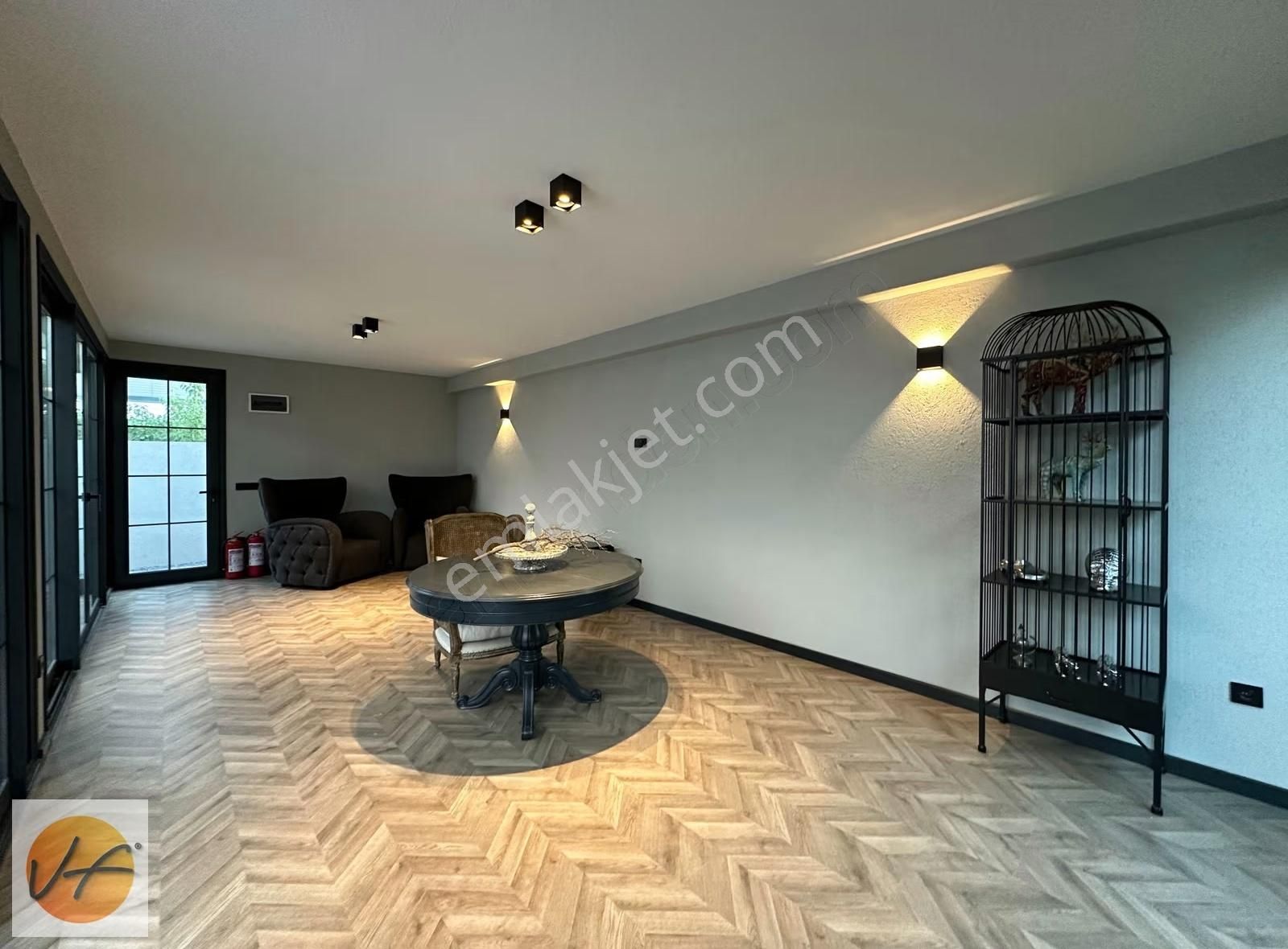 Çeşme Dalyanda Müstakil Havuzlu Satılık 4+1 Villa - Görsel 27