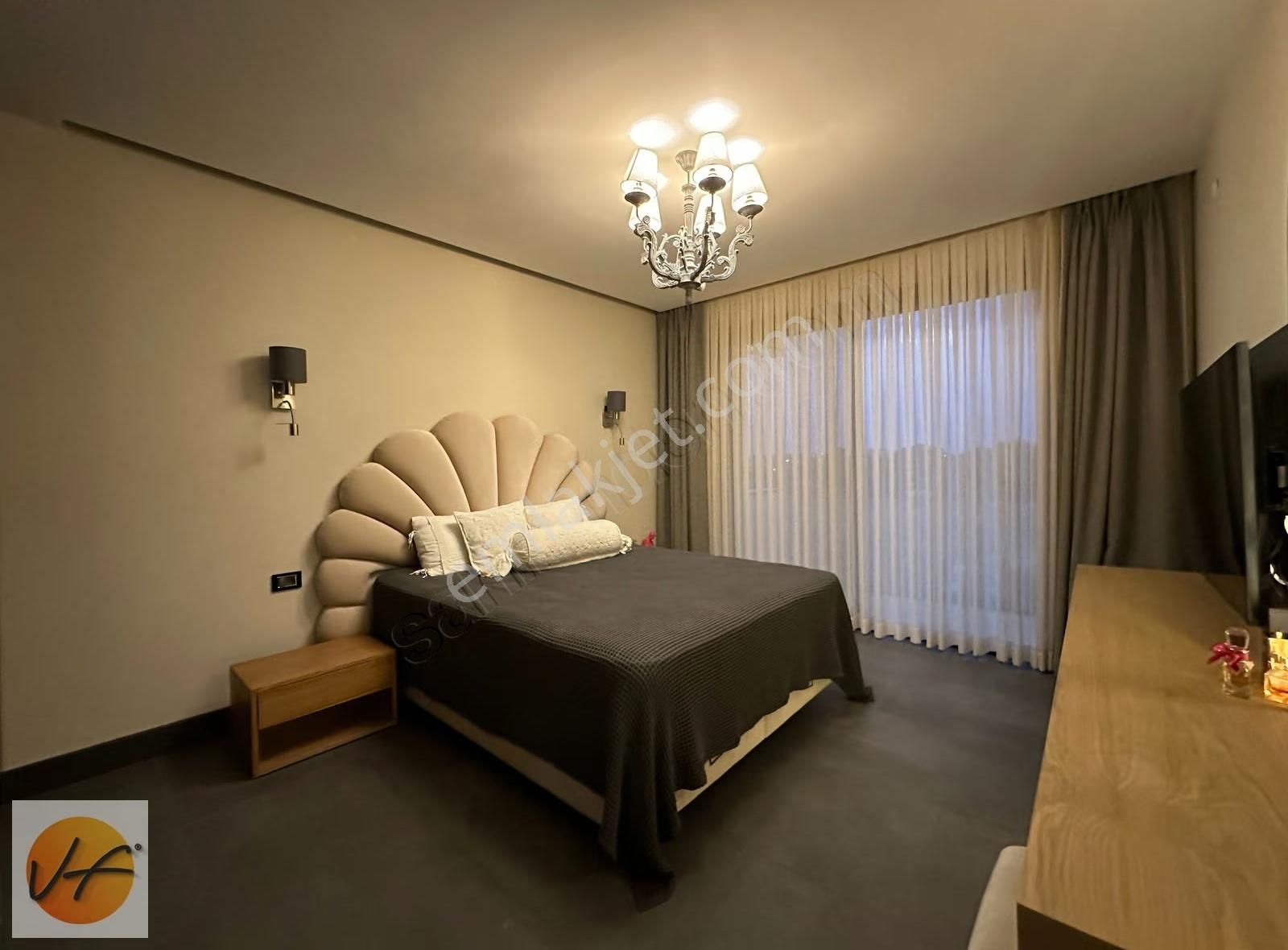 Çeşme Dalyanda Müstakil Havuzlu Satılık 4+1 Villa - Görsel 24