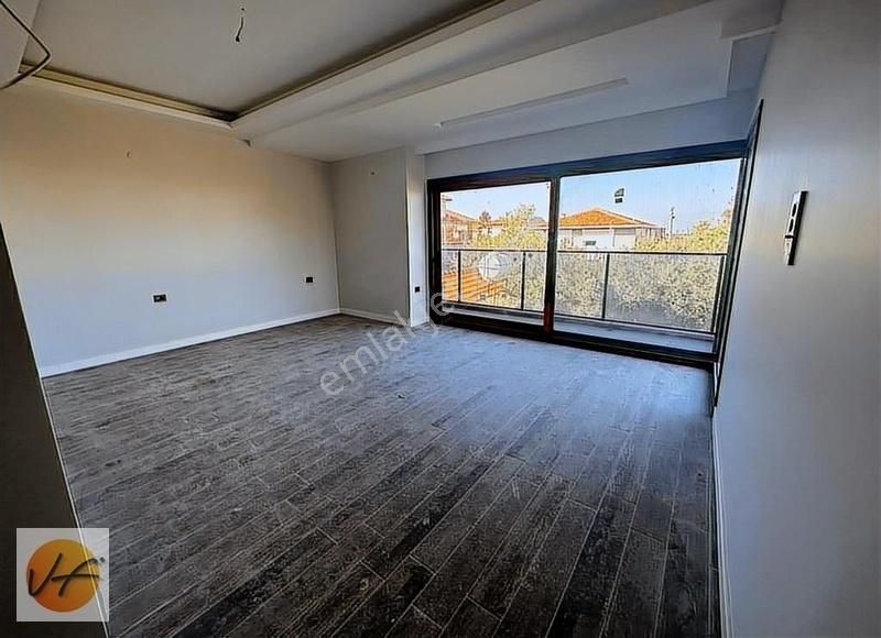 Urla Atatürk Mahallesinde 4+1 Satılık Triplex Villa - Görsel 16
