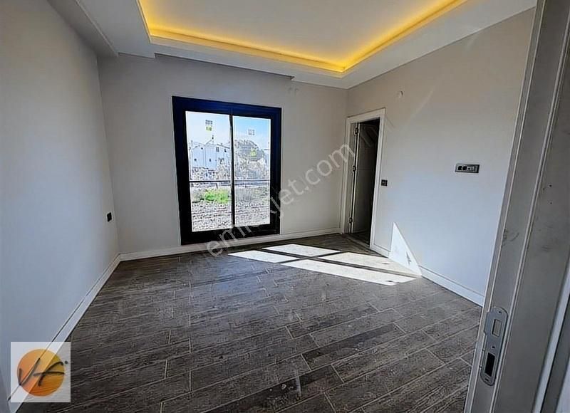 Urla Atatürk Mahallesinde 4+1 Satılık Triplex Villa - Görsel 10