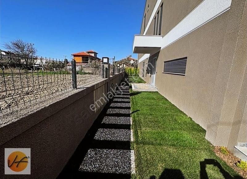 Urla Atatürk Mahallesinde 4+1 Satılık Triplex Villa - Görsel 3