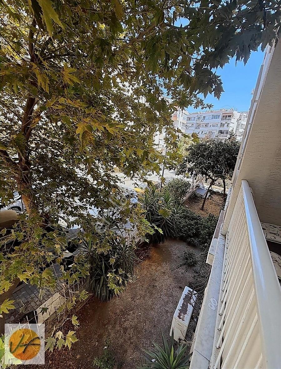 Karşıyaka Donanmacı Mahallesi Merkezi Konumda 3+1 Satılık Daire - Görsel 3