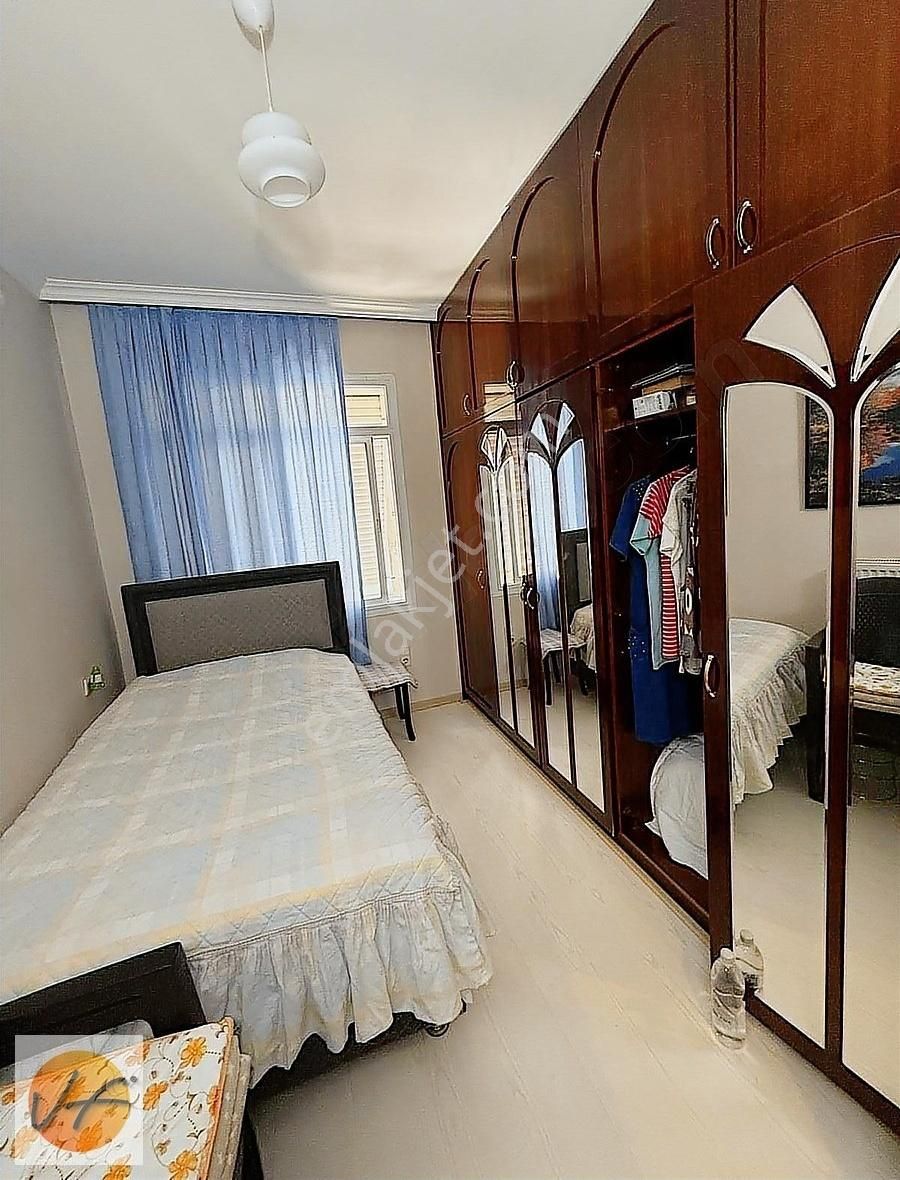 Karşıyaka Donanmacı Mahallesi Merkezi Konumda 3+1 Satılık Daire - Görsel 12