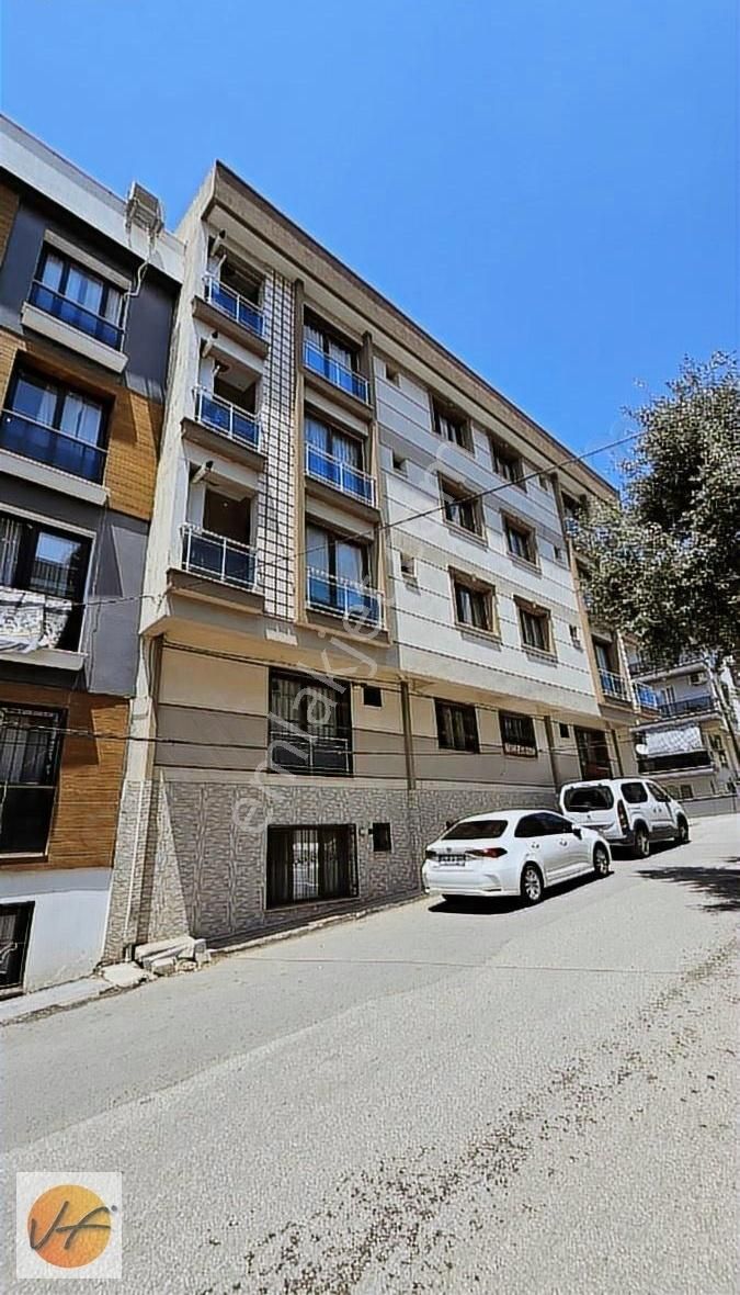 Buca Atatürk Mahallesi 1+1 Satılık