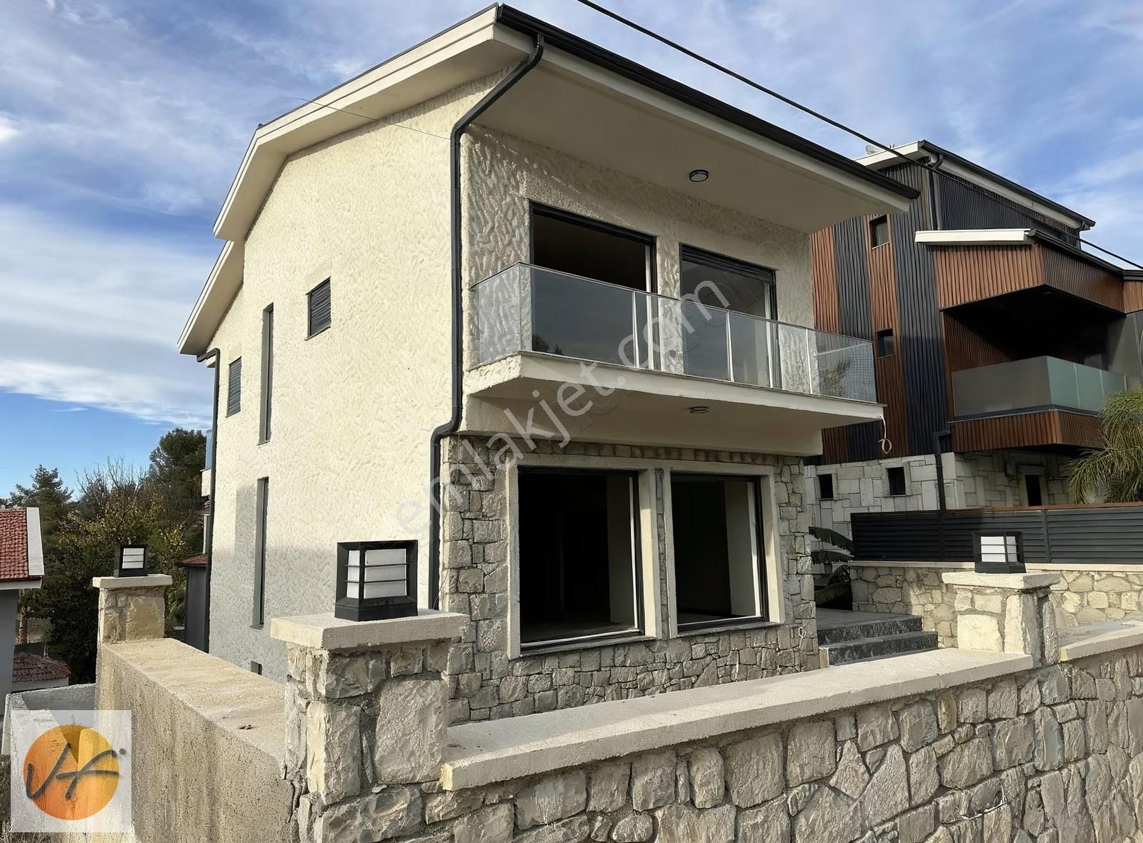 Urla Kalabakta Müstakil 3+2 Satılık Villa - Görsel 35