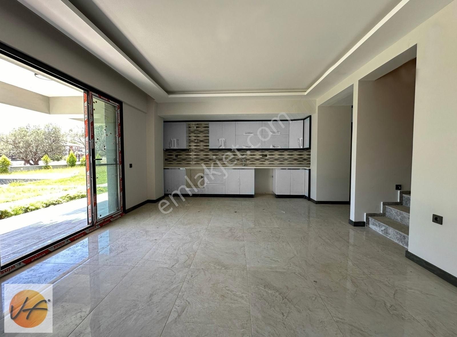 Menemen Emiralem Site İçerisinde 4+1 Satılık Villa - Görsel 8
