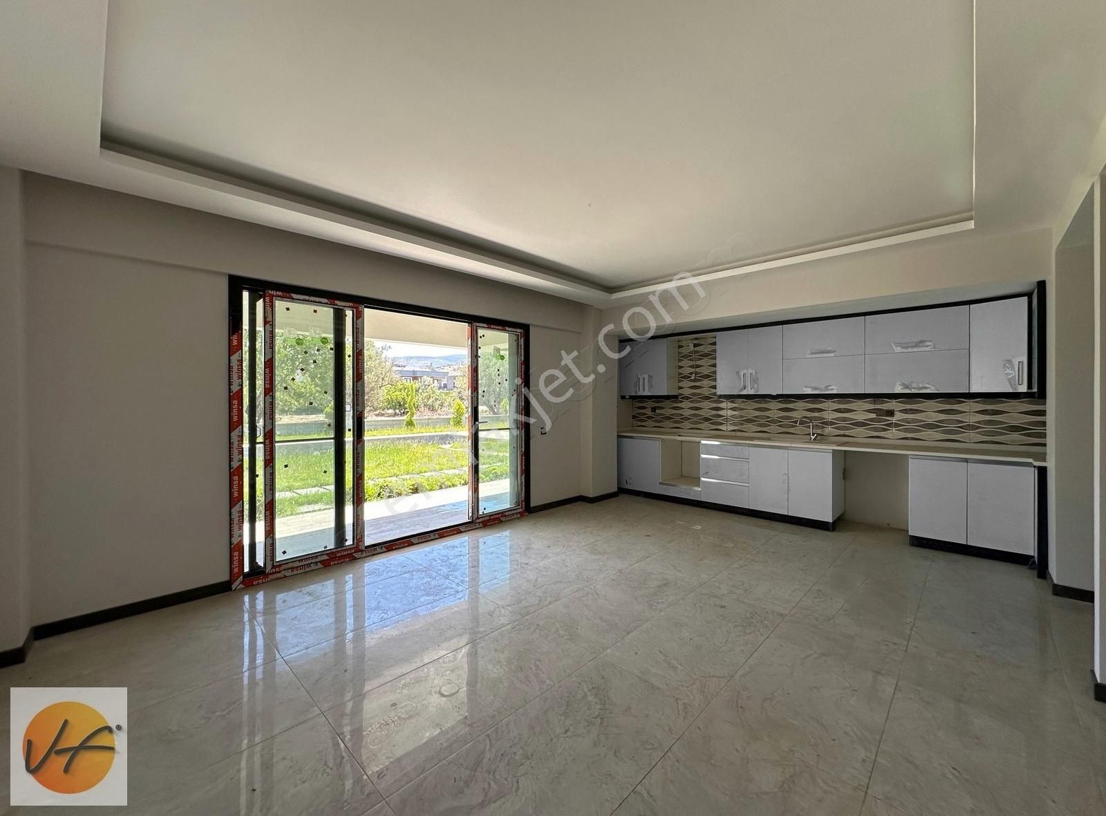 Menemen Emiralem Site İçerisinde 4+1 Satılık Villa - Görsel 6