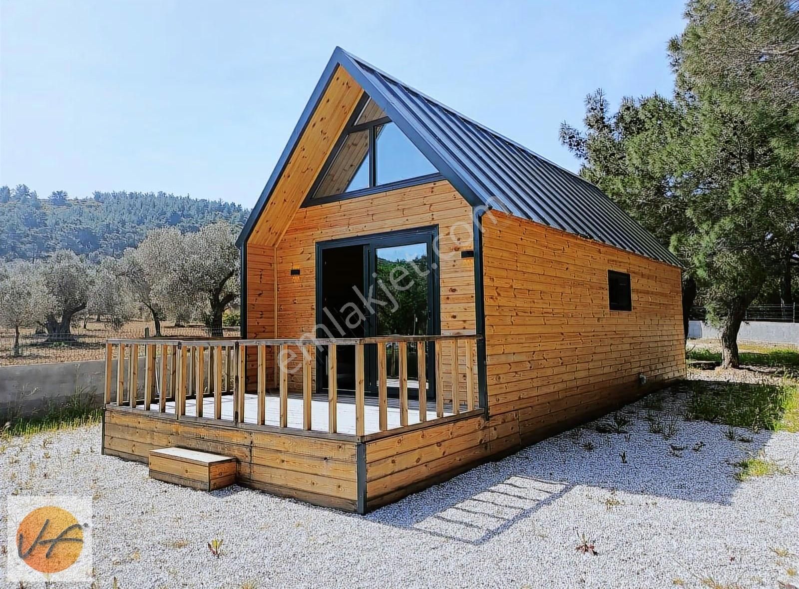 Urla Kadıovacıkta Tarla İçerisinde Satılık Bungalow Ev