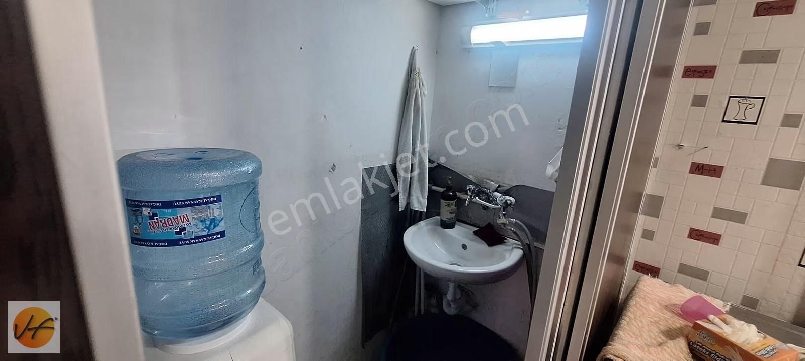 İzmir Güzelyalı Mithatpaşa Caddesinde Satılık Dükkan - Görsel 12