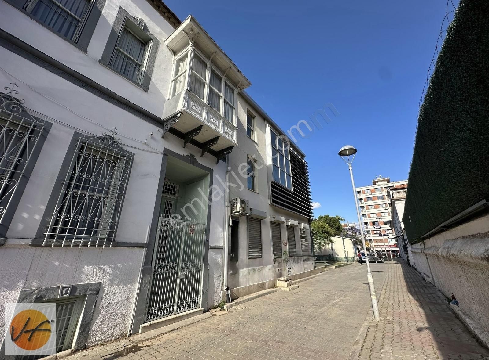 İzmir Alsancak Tarihi Dokusu Bozulmamış 6+2 Satılık Müstakil Ev - Görsel 26