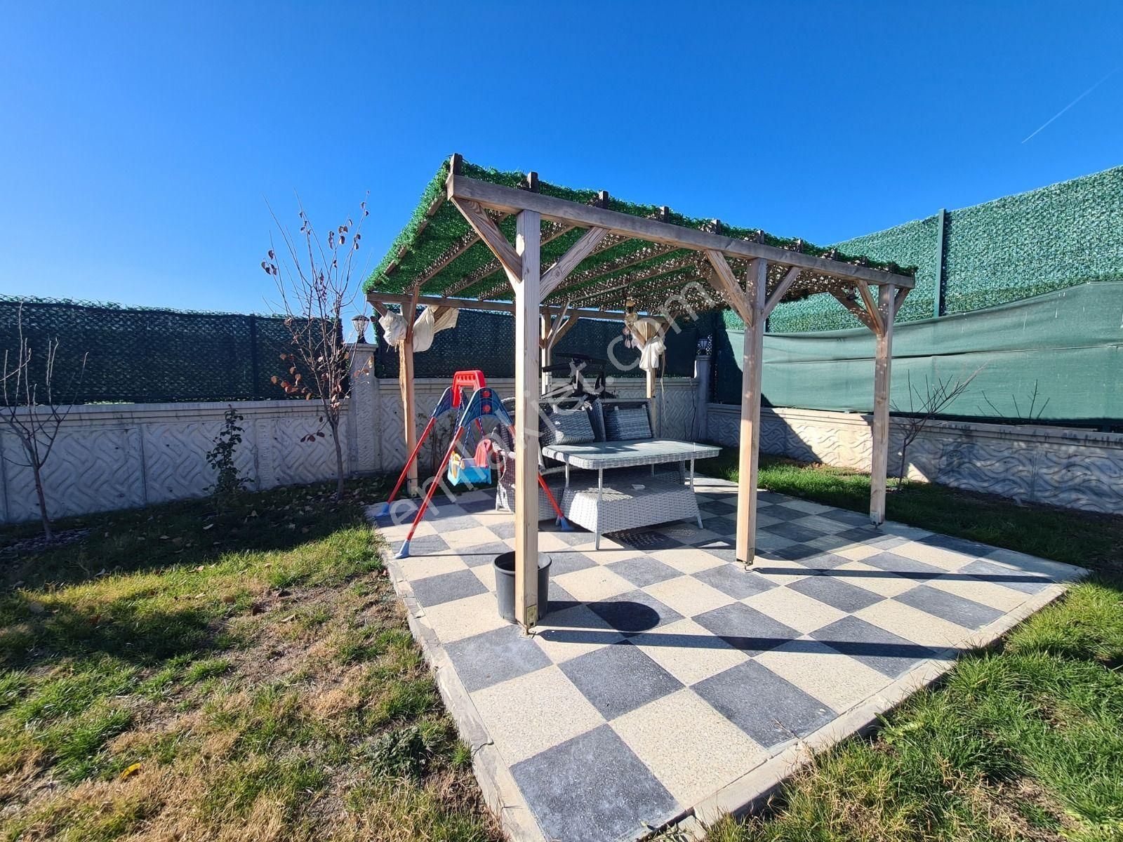 Villa Tadında Özel Mimari Şehirden İzole Bir Yaşam Sunuyoruz - Görsel 2