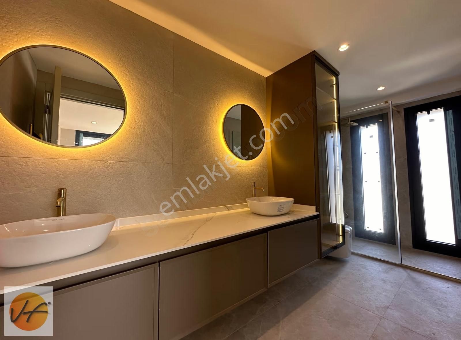 Güzelbahçe Çamlıda Havuzlu Müstakil Satılık Villa - Görsel 8