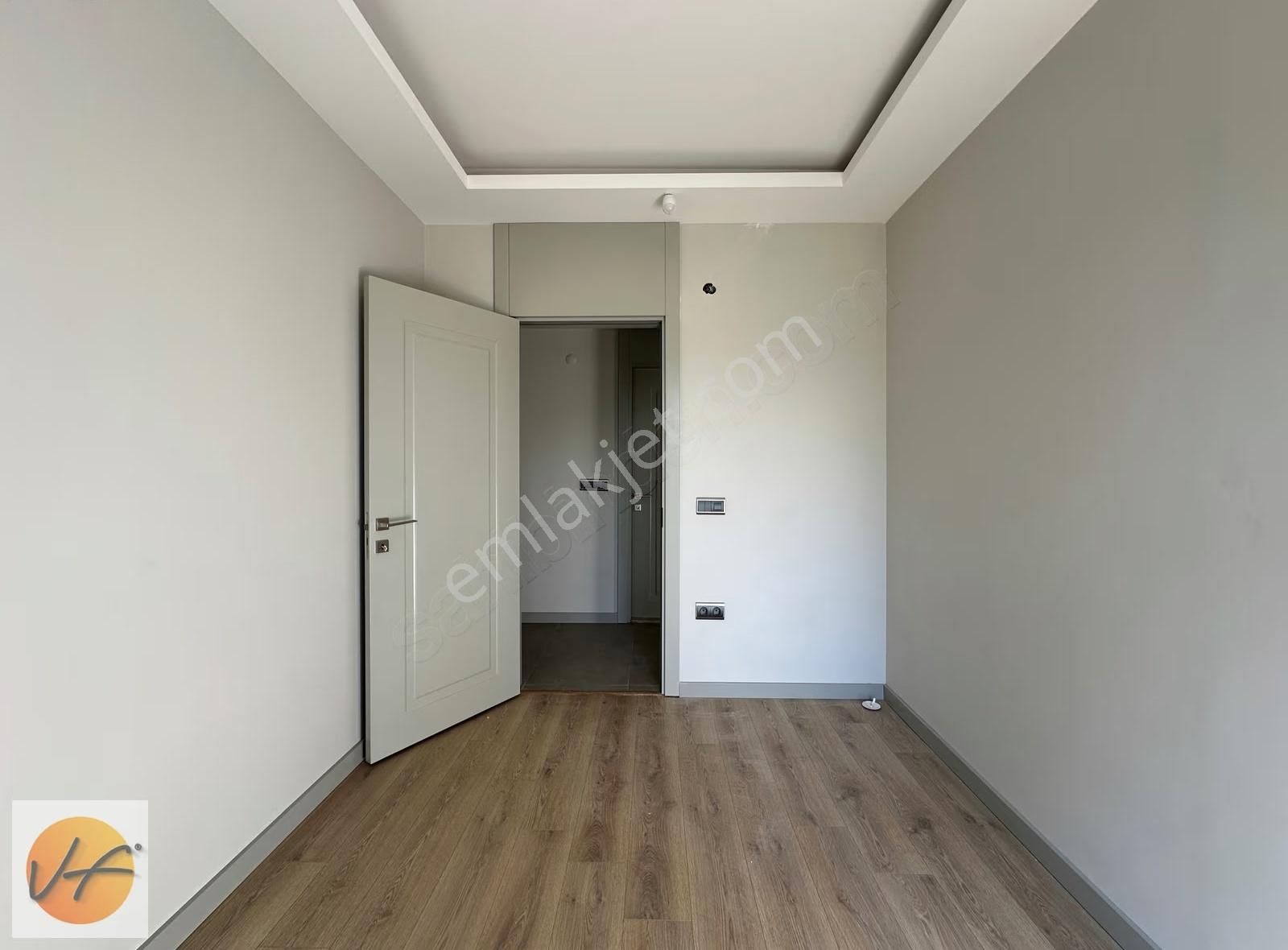 Güzelbahçe Çamlıda Havuzlu Müstakil Satılık Villa - Görsel 29