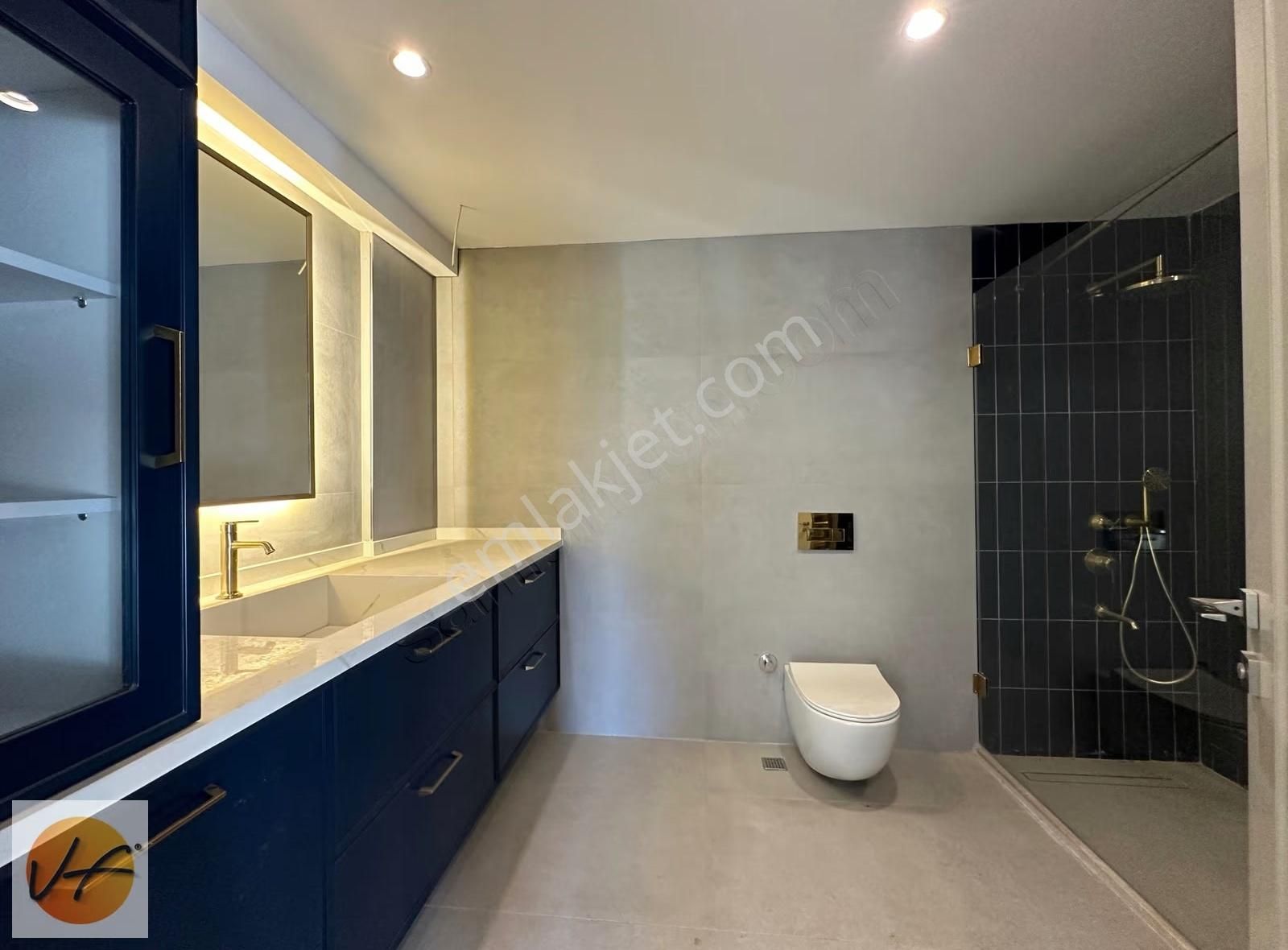 Güzelbahçe Çamlıda Havuzlu Müstakil Satılık Villa - Görsel 33