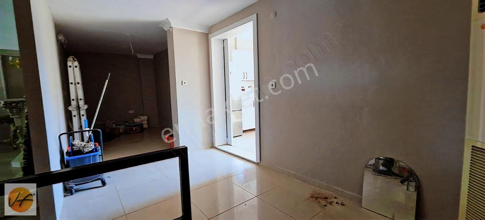 İzmir Buca Ufuk Mahallesinde Asma Katlı Satılık Dükkan - Görsel 13