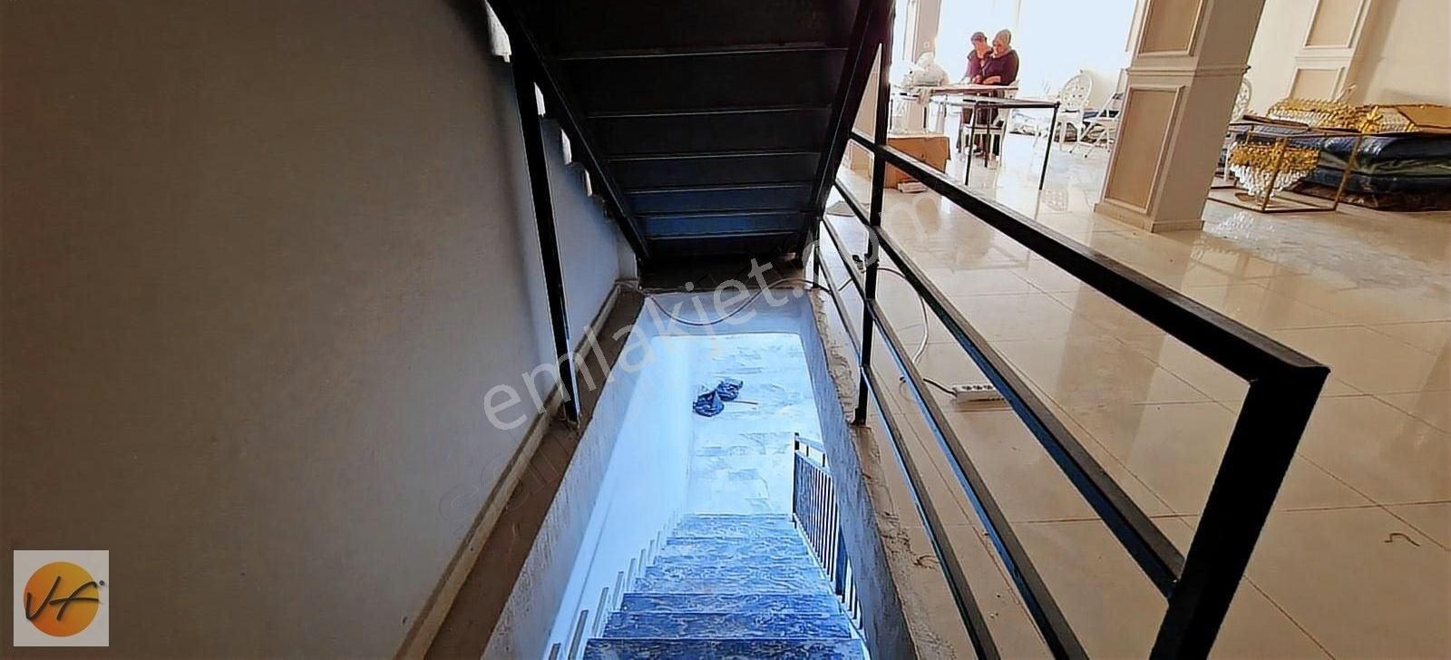 İzmir Buca Ufuk Mahallesinde Asma Katlı Satılık Dükkan - Görsel 14