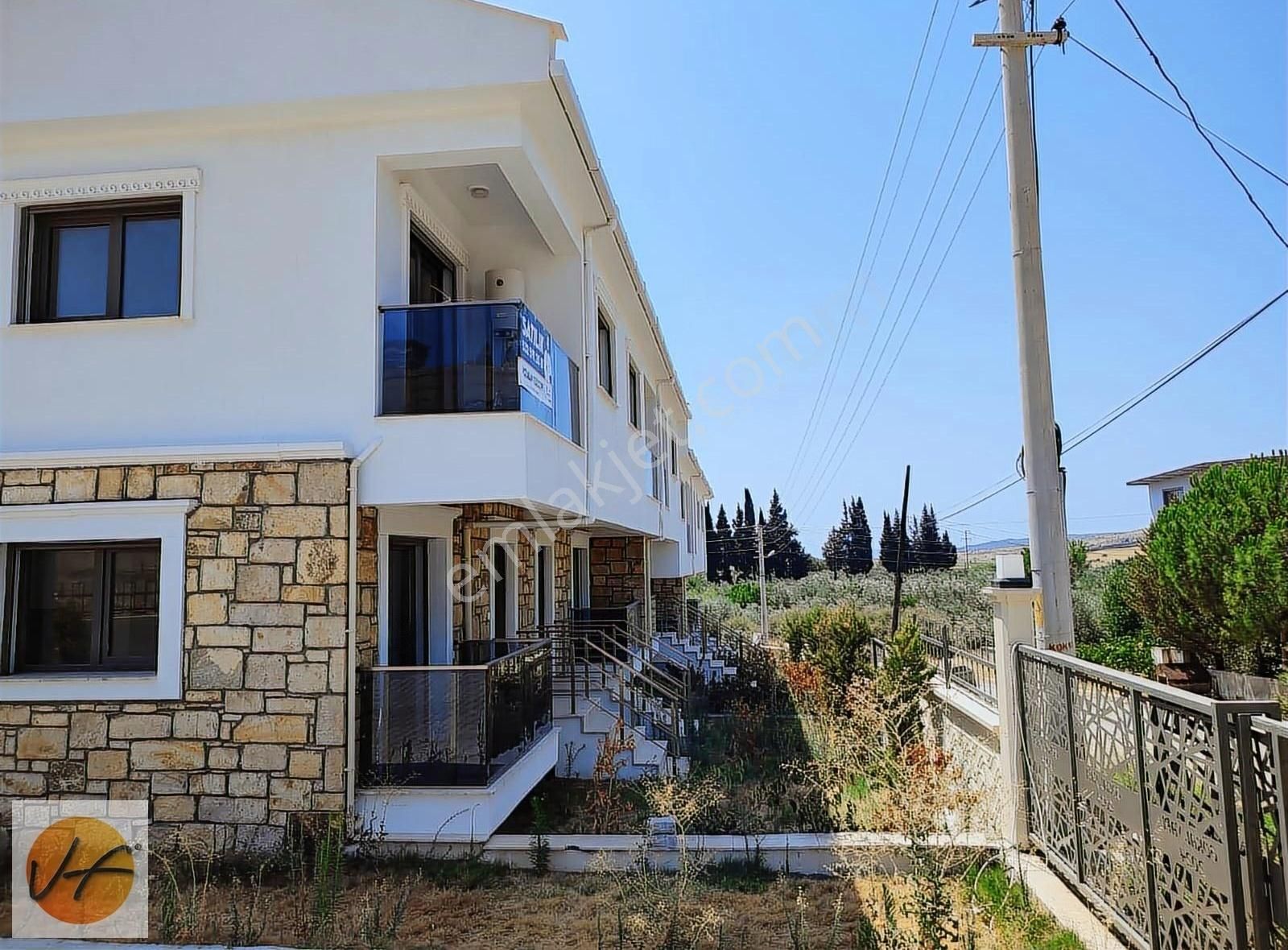 Bağarasında Havuzlu Sitede Satılık 2+1 Dubleks Villa - Görsel 18