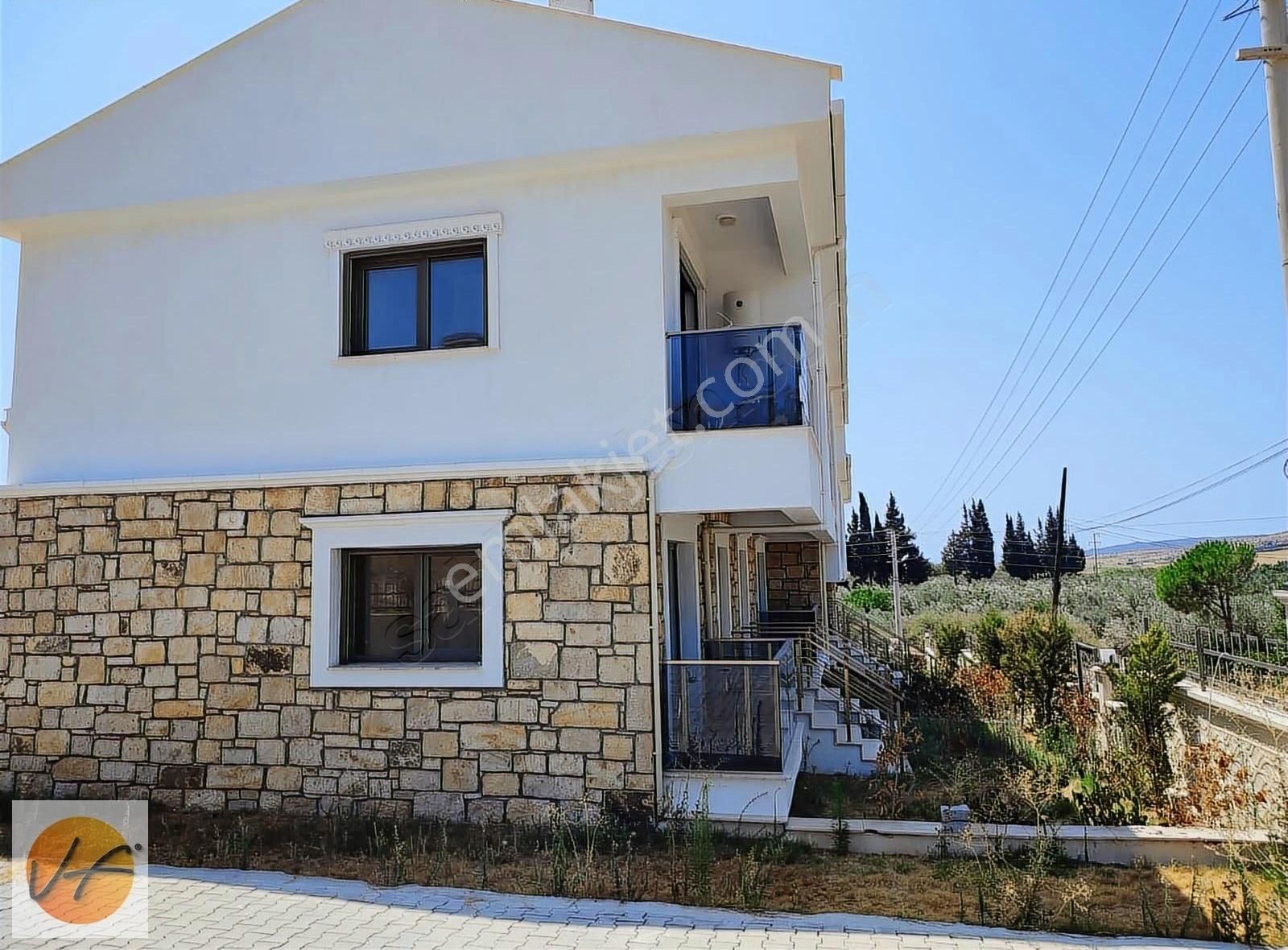 Bağarasında Havuzlu Sitede Satılık 2+1 Dubleks Villa - Görsel 9