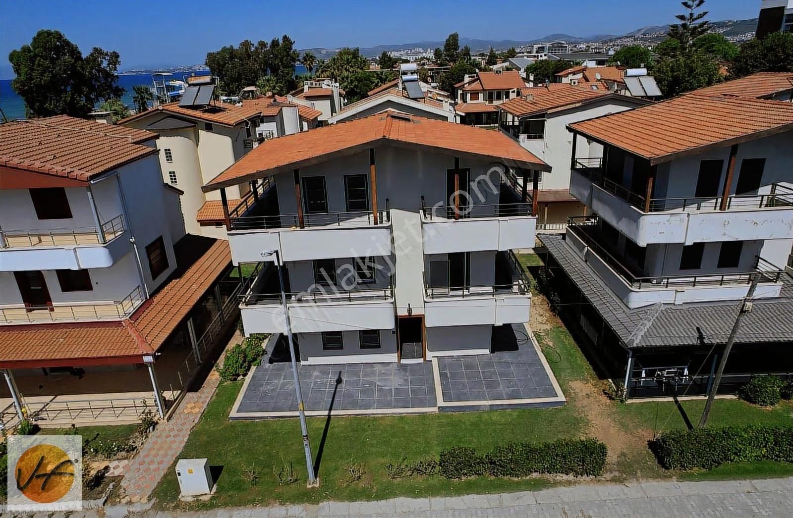 Kuşadası Davutlar Sahilde 4+1 Trıblex Satılık Villa - Görsel 3