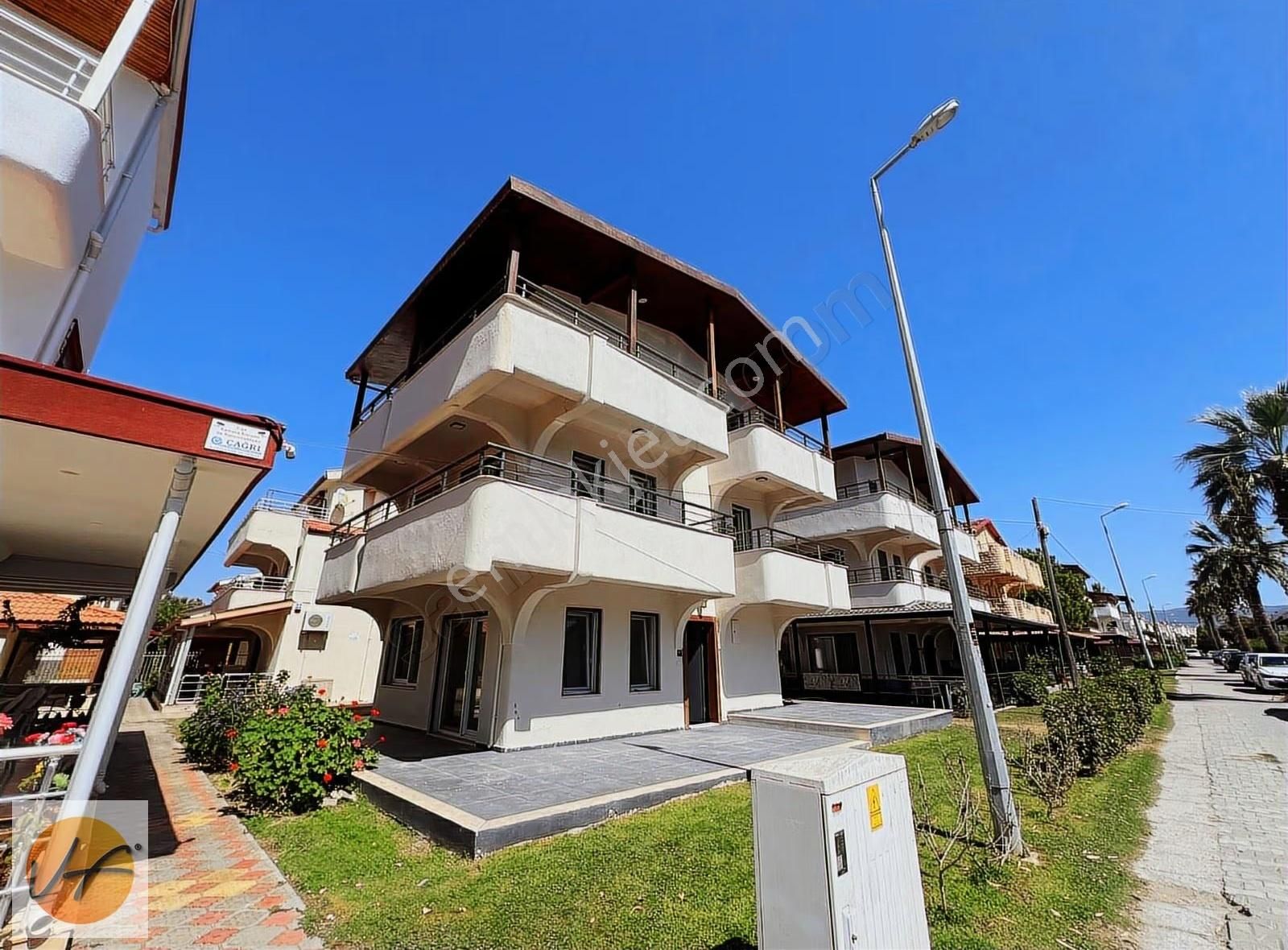 Kuşadası Davutlar Sahilde 4+1 Trıblex Satılık Villa - Görsel 9