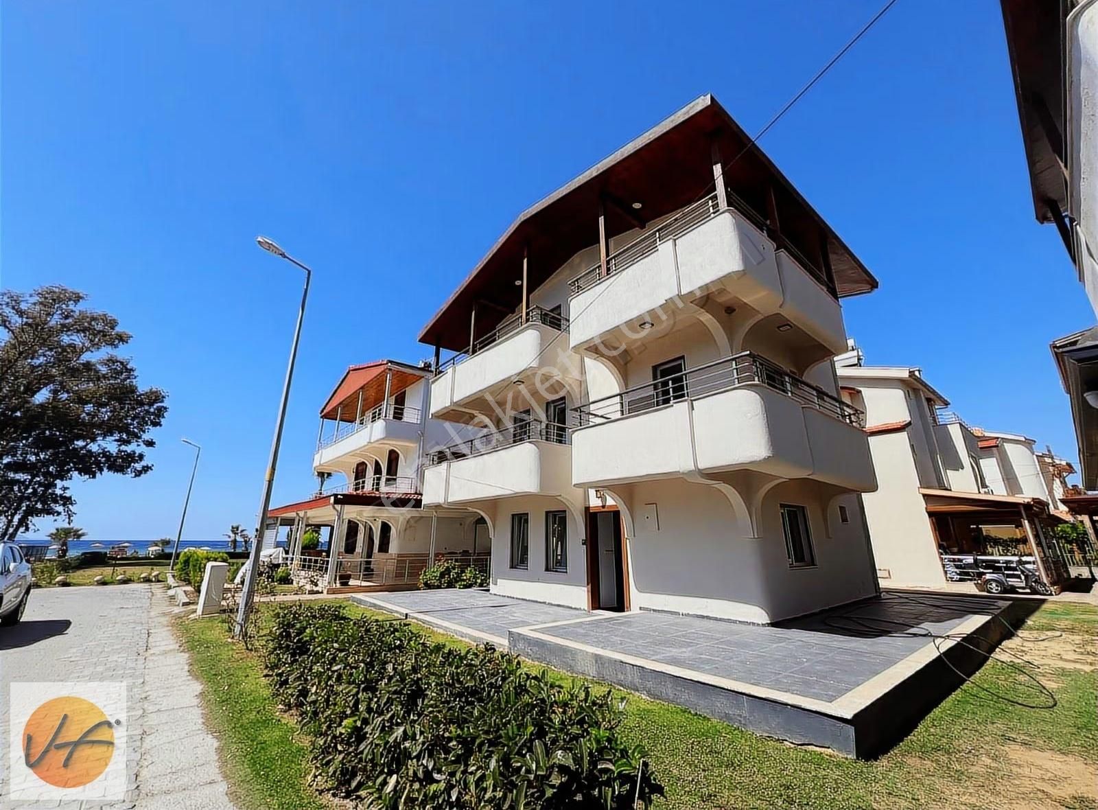 Kuşadası Davutlar Sahilde 4+1 Trıblex Satılık Villa - Görsel 13