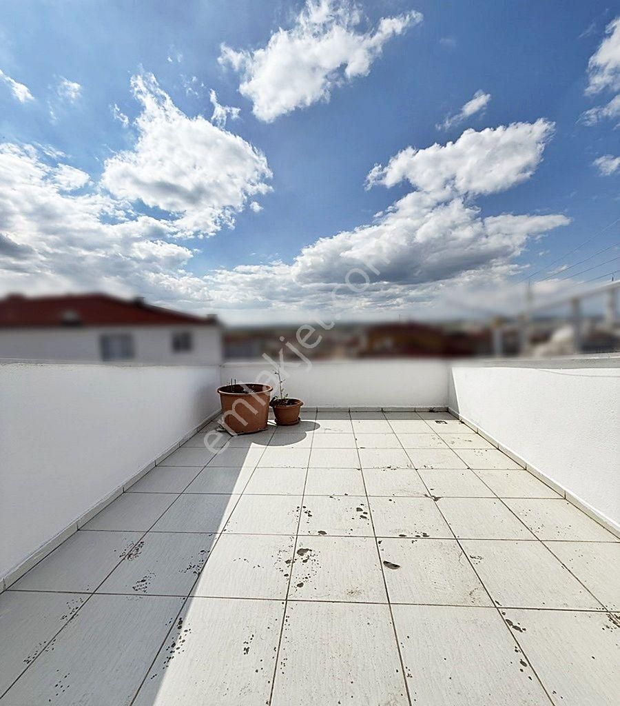 Geniş Aileler İçin İdeal! İstiklal Caddesinde 4+1 Satılık Daire!! - Görsel 19