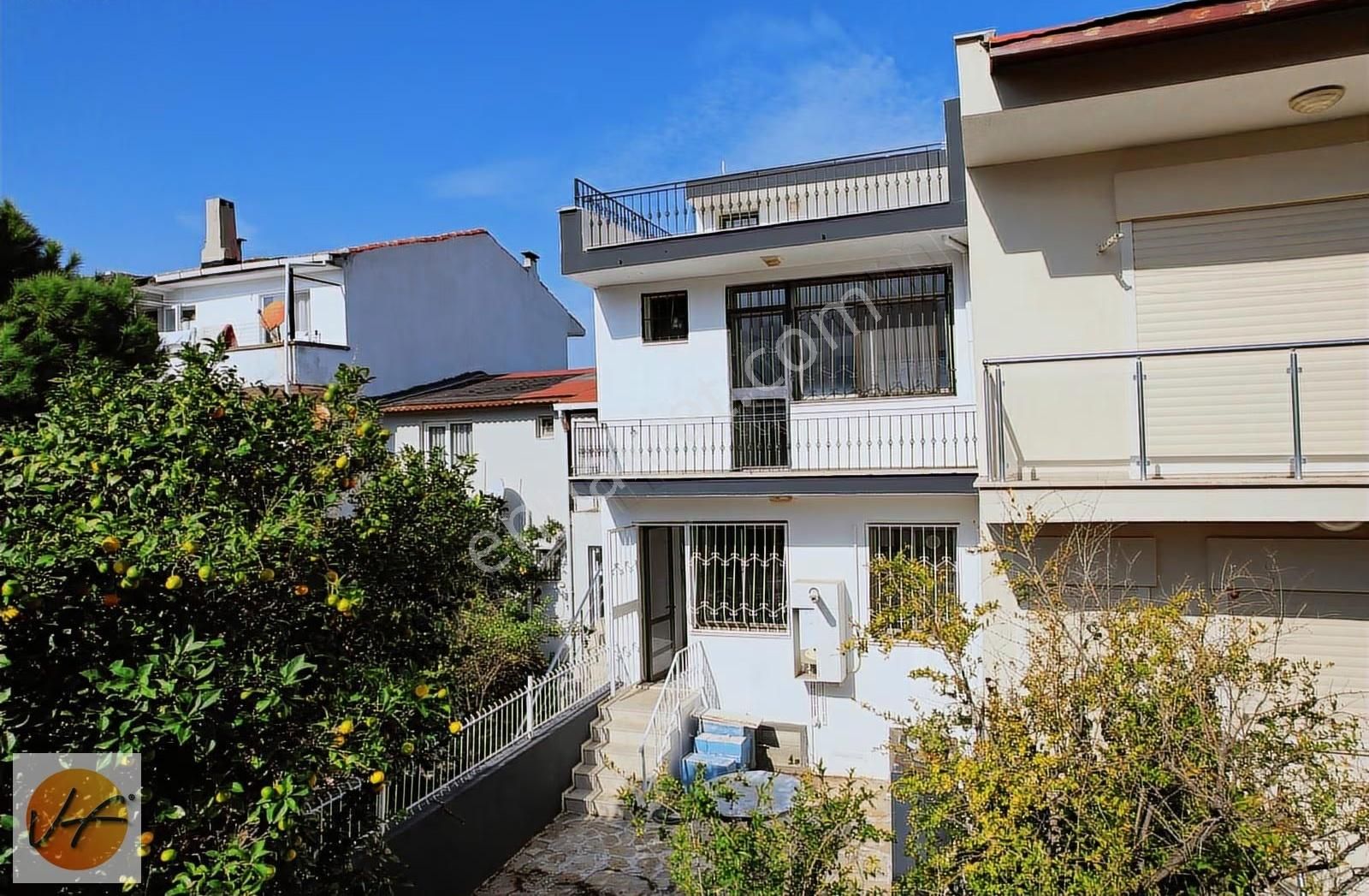 Narlıdere Limanreiste Denize Sıfır Deniz Manzaralı Satılık Villa - Görsel 9