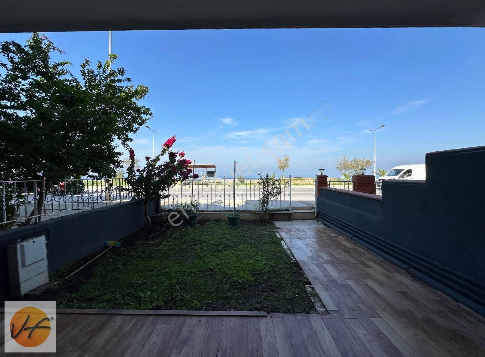 Narlıdere Limanreiste Denize Sıfır Deniz Manzaralı Satılık Villa - Görsel 25