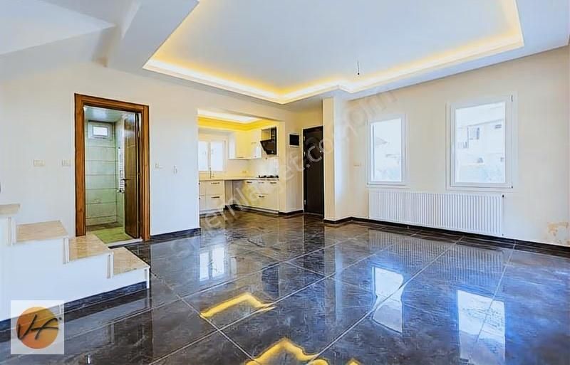 Kuşadası Davutlar Sahilde 4+1 Trıblex Satılık Villa - Görsel 8