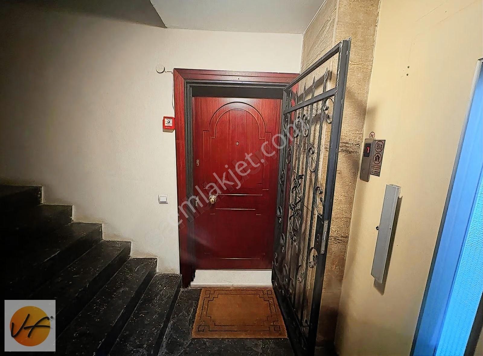 Karşıyaka Yalı'da Full Deniz Manzaralı Bakımlı 3+1 Daire - Görsel 12