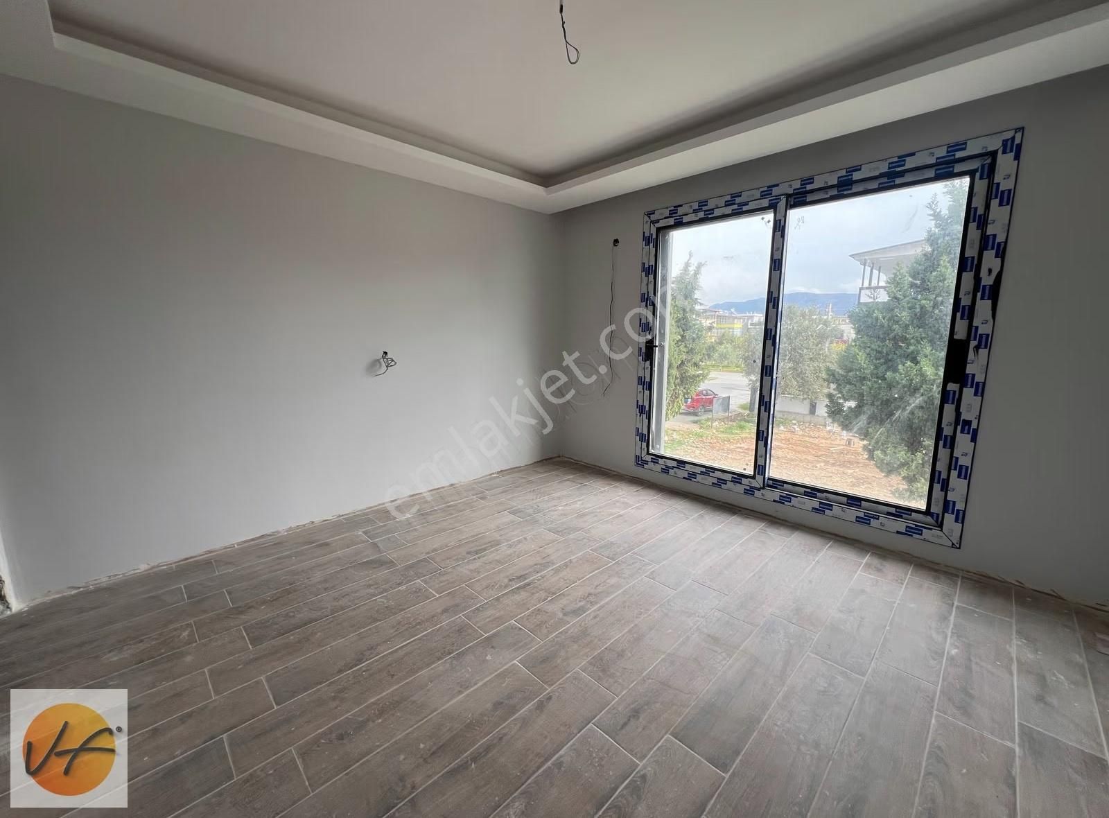 Doğanbey'de Yaz Kış Oturulabilecek Merkezi Satılık Villa - Görsel 32