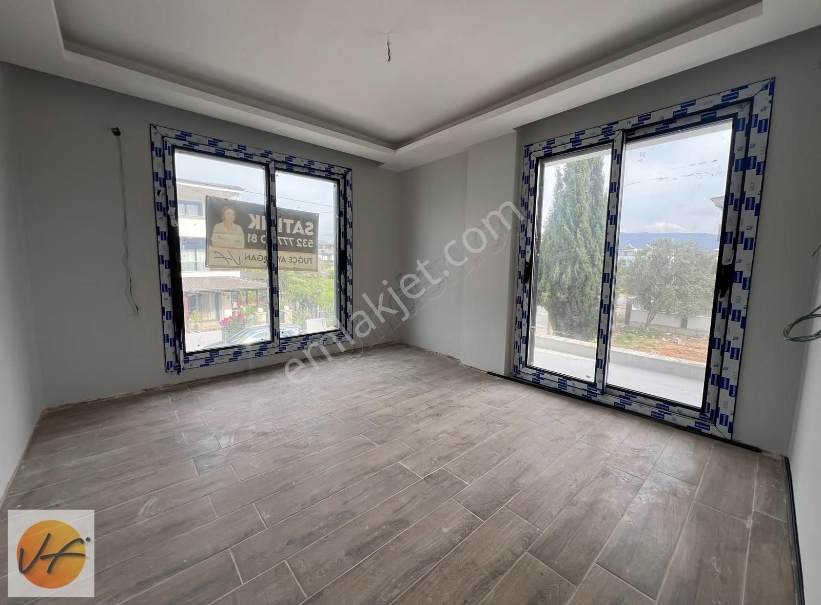 Doğanbey'de Yaz Kış Oturulabilecek Merkezi Satılık Villa - Görsel 11