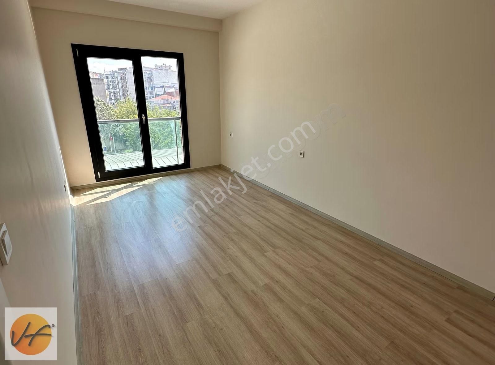 Karşıyaka Anadolu Caddesi Üzeri Kiralık 2+1 Daire - Görsel 14