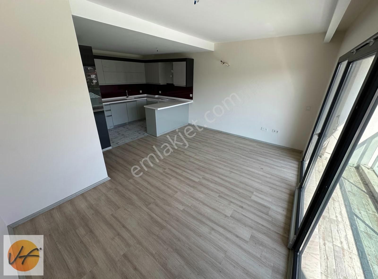 Karşıyaka Anadolu Caddesi Üzeri Kiralık 2+1 Daire - Görsel 11