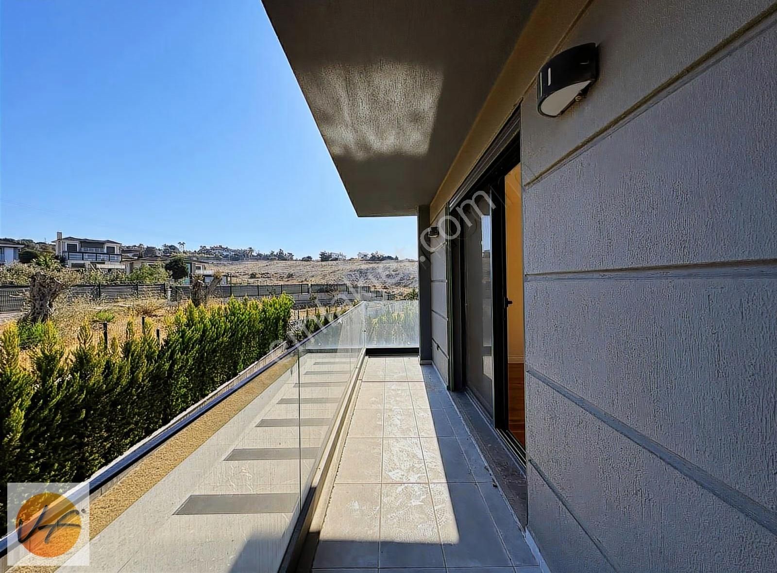 Urla Kekliktepede 1000 M2 Arsa İçerisinde Satılık 3+2 Villa - Görsel 21