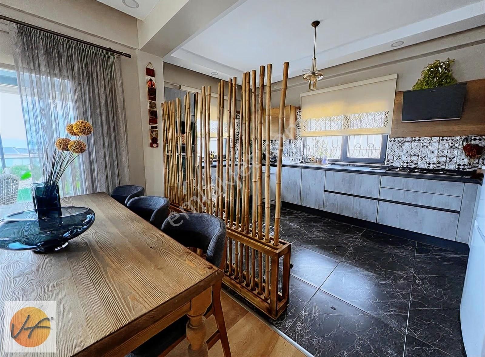 İzmir Menemen Villakent Te Satılık 3 Katlı Havuzlu Lüks Villa - Görsel 16