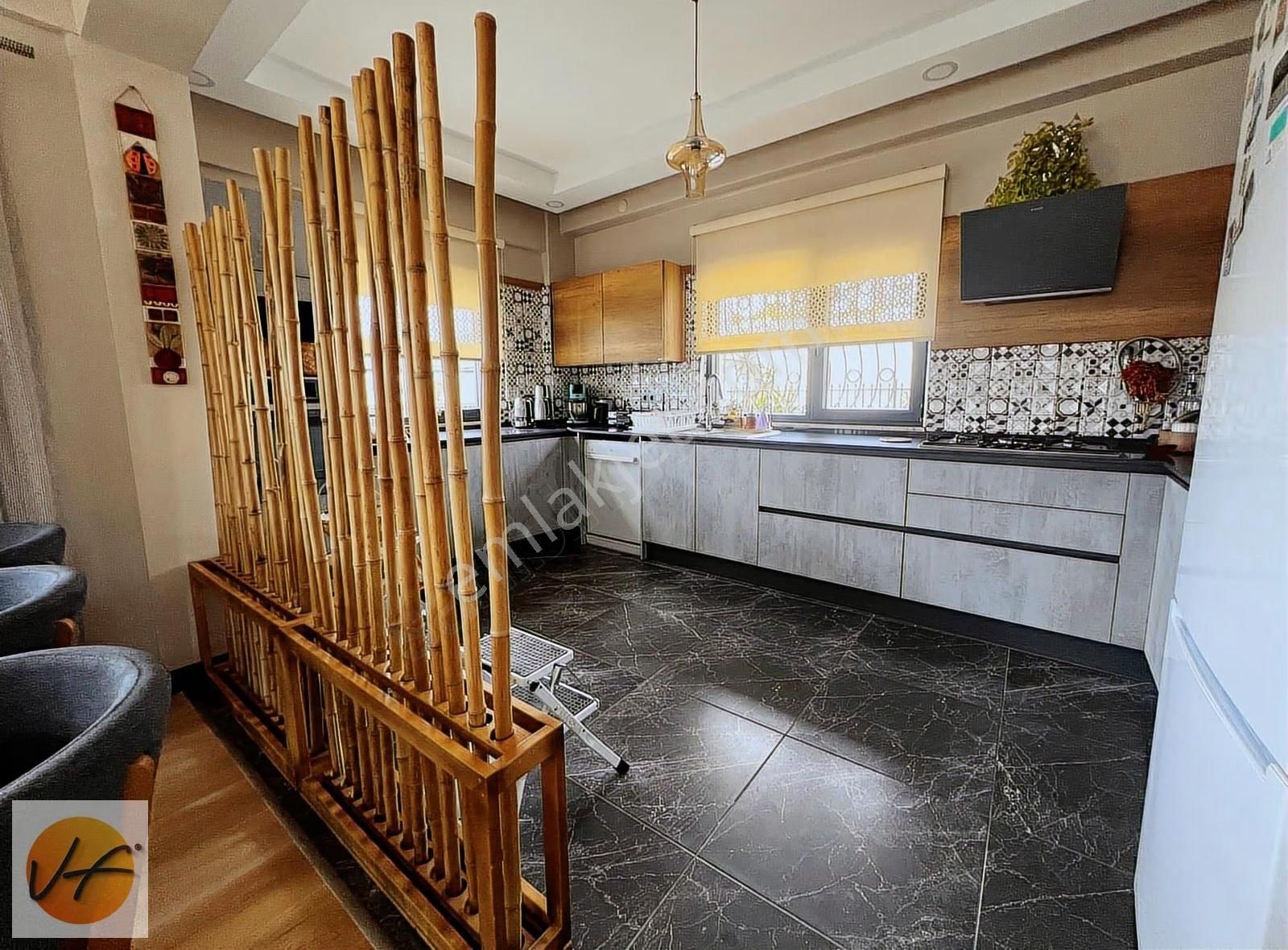 İzmir Menemen Villakent Te Satılık 3 Katlı Havuzlu Lüks Villa - Görsel 6