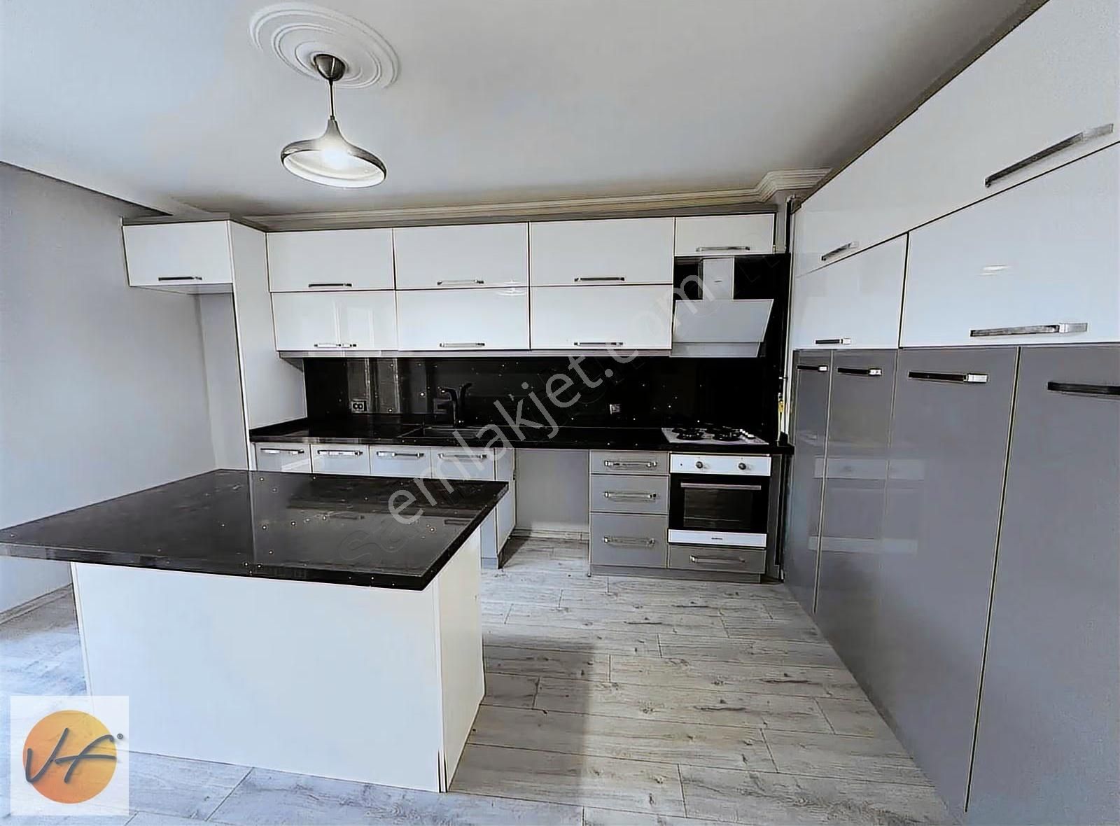 Buca Şirinyer Yiğitler Mahallesi 3+1 Ferah Satılık Daire